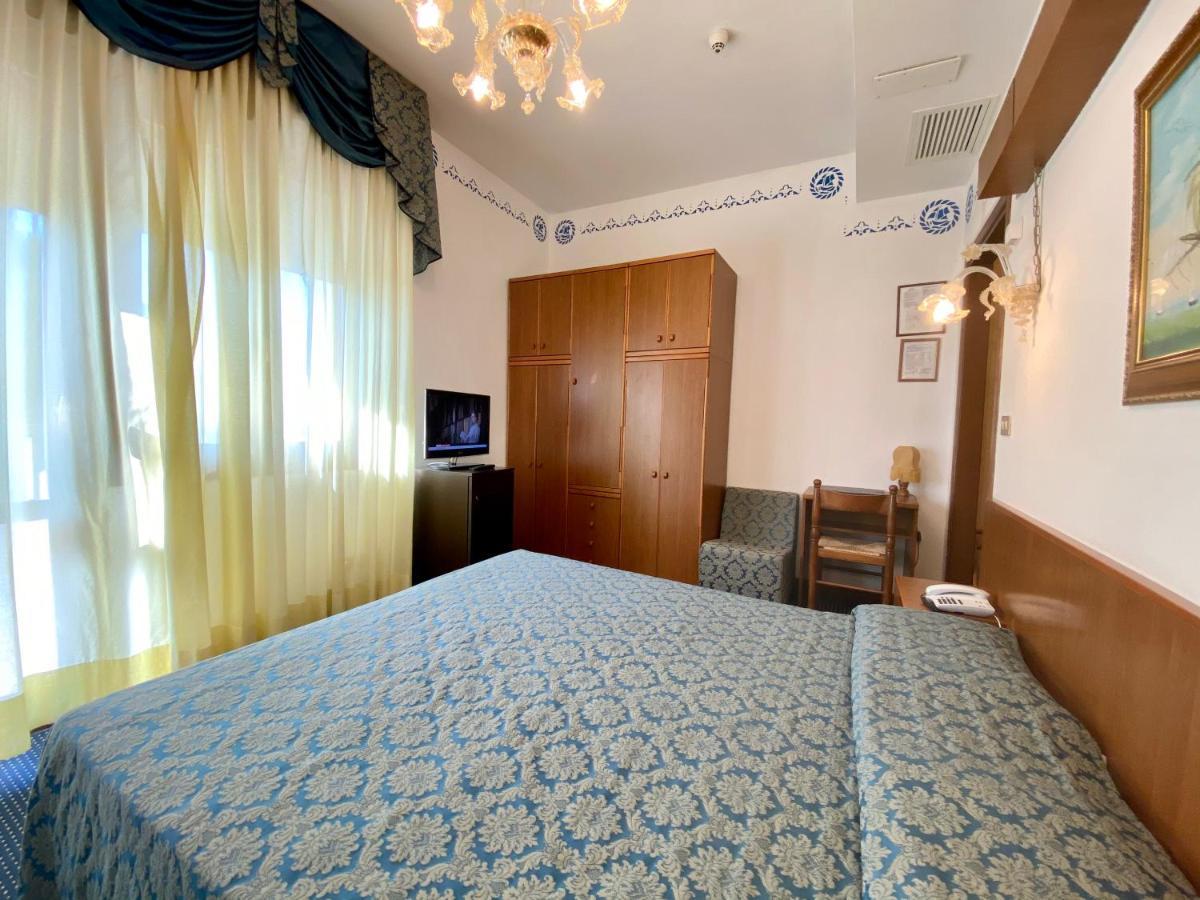 Hotel Florida Lido di Jesolo Kültér fotó