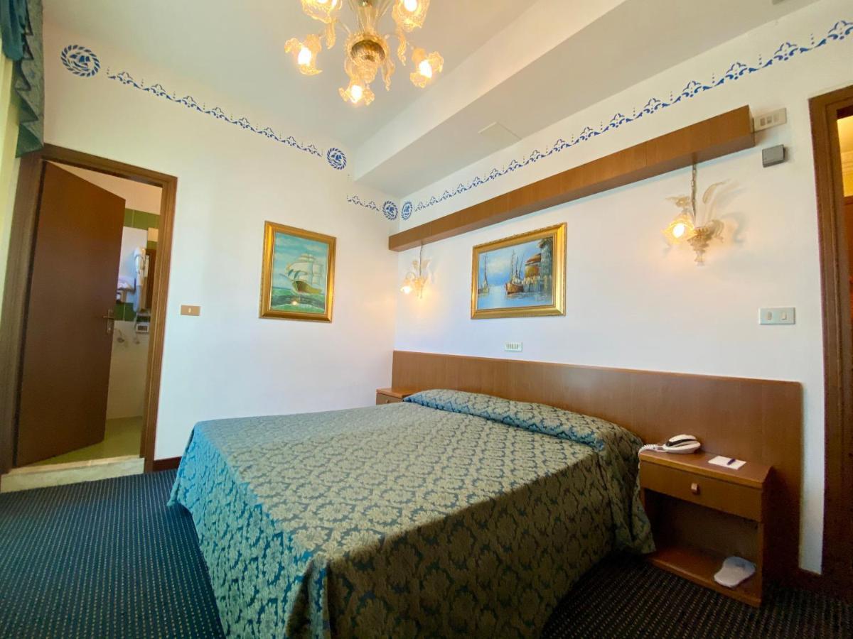 Hotel Florida Lido di Jesolo Kültér fotó