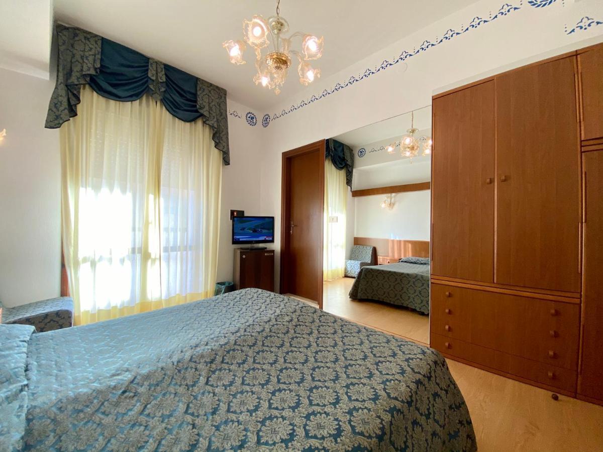 Hotel Florida Lido di Jesolo Kültér fotó