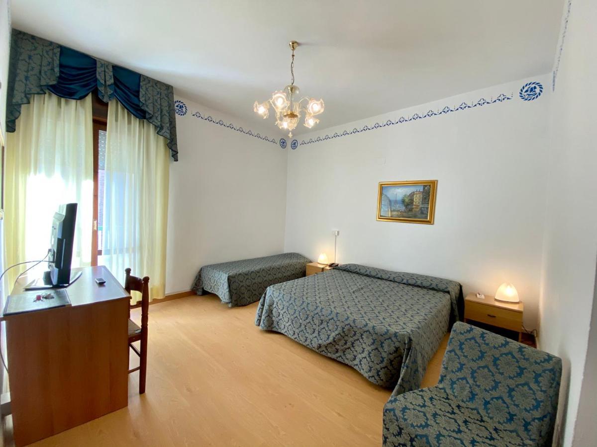 Hotel Florida Lido di Jesolo Kültér fotó