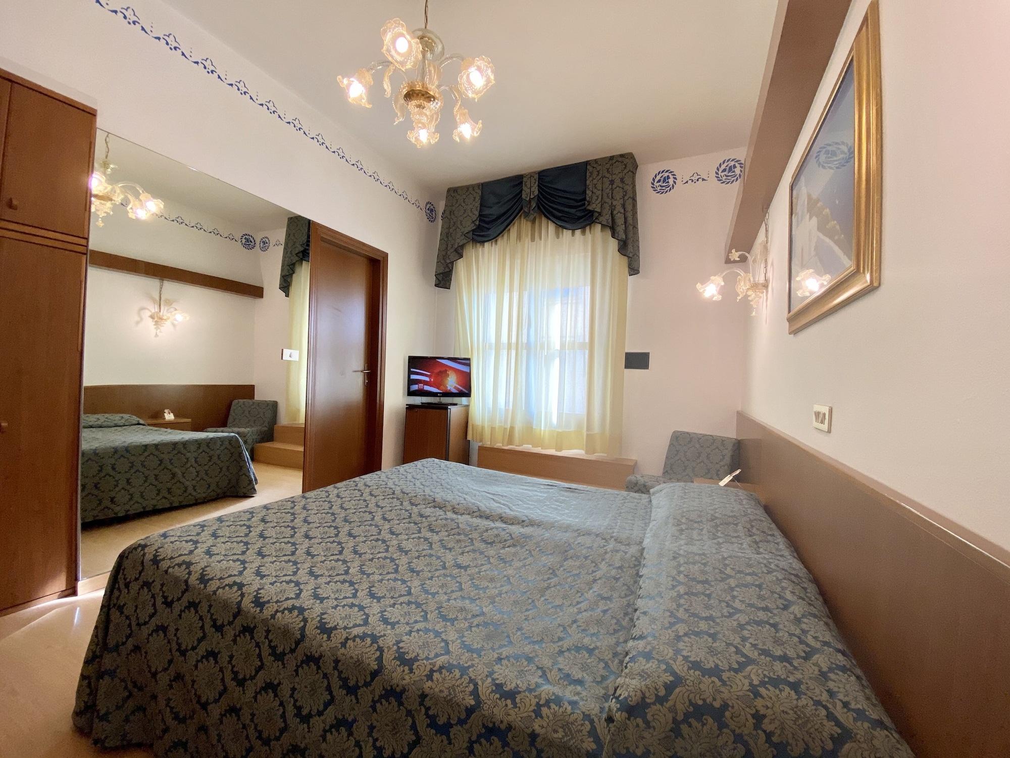 Hotel Florida Lido di Jesolo Kültér fotó