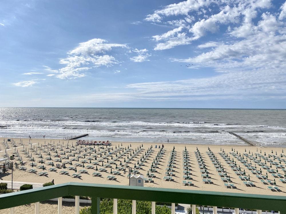 Hotel Florida Lido di Jesolo Kültér fotó